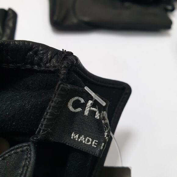 Chanel Black Leather Mittens - Size 8 - Picture 7 of 10